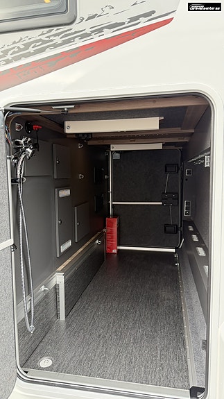 KABE TRAVEL MASTER NOVUM NR750 LGB TRAQ 4X4 9 of 30
