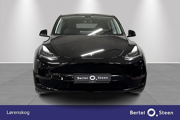 Tesla Model Y 8 of 26