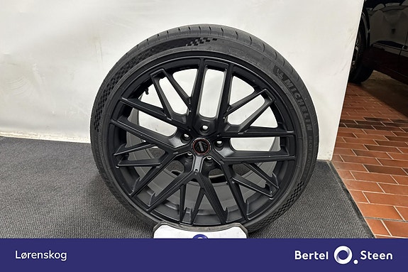 Tesla Model Y 26 of 26