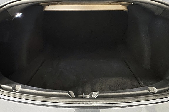 Tesla Model 3 16 of 16