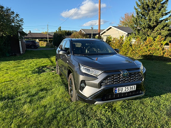 Toyota RAV4 21 of 29