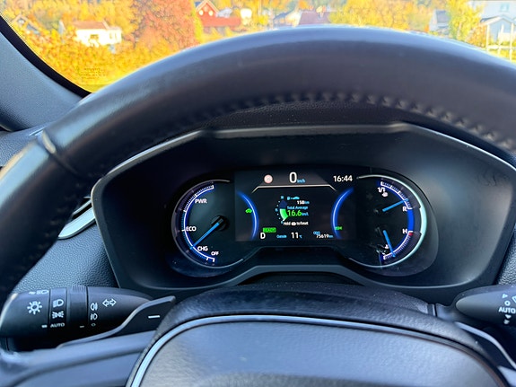Toyota RAV4 28 of 29
