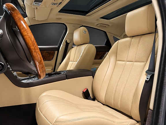 Jaguar XJ 6 of 28