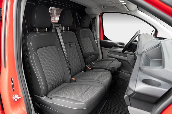 Ford Transit Custom 17 of 25