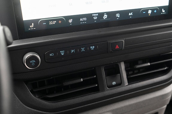 Ford Transit Custom 22 of 25