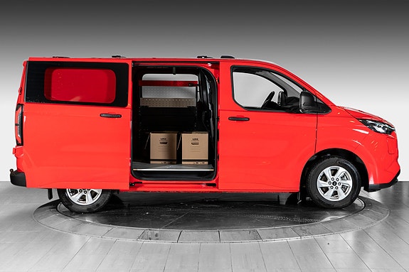 Ford Transit Custom 7 of 25