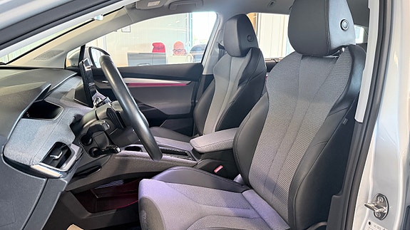 Skoda Enyaq 14 of 30