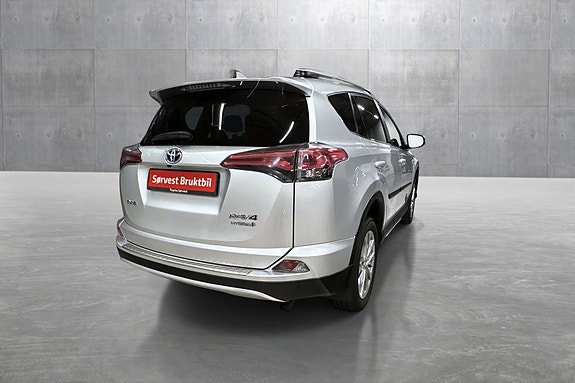 Toyota RAV4 5 of 20