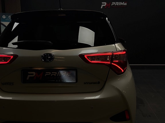 Toyota Yaris 20 of 30