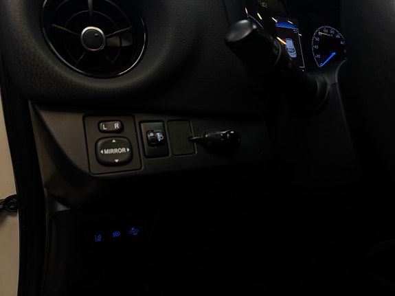 Toyota Yaris 26 of 30