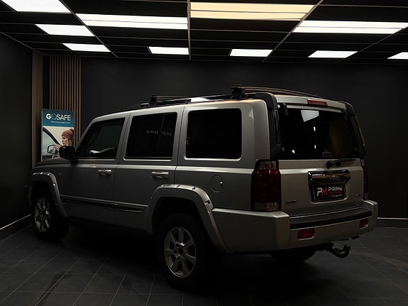 Jeep Commander 11 of 28
