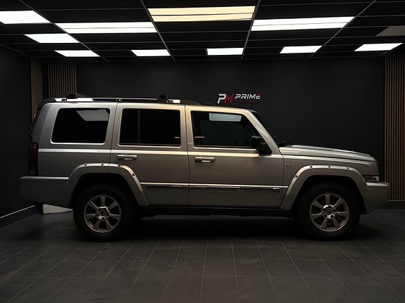 Jeep Commander 5 of 28