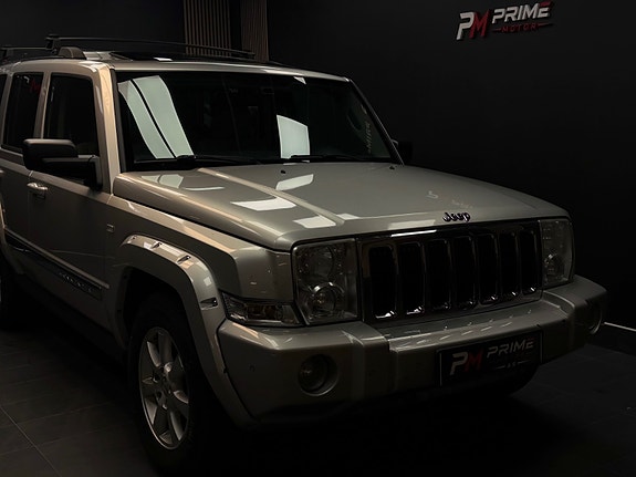 Jeep Commander 17 of 28