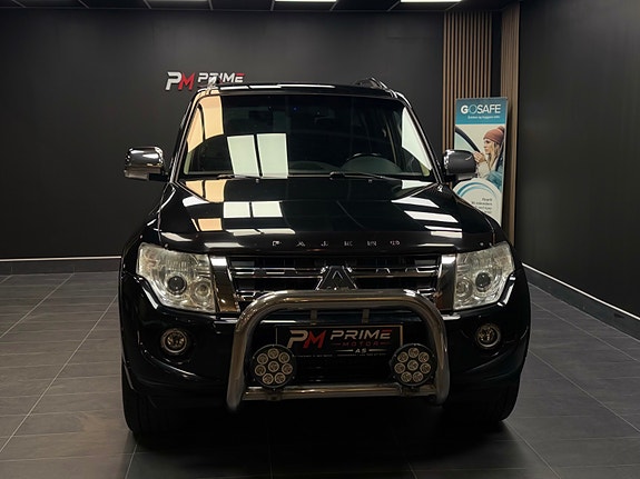 Mitsubishi Pajero 19 of 30