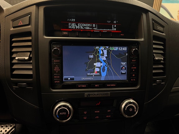 Mitsubishi Pajero 28 of 30