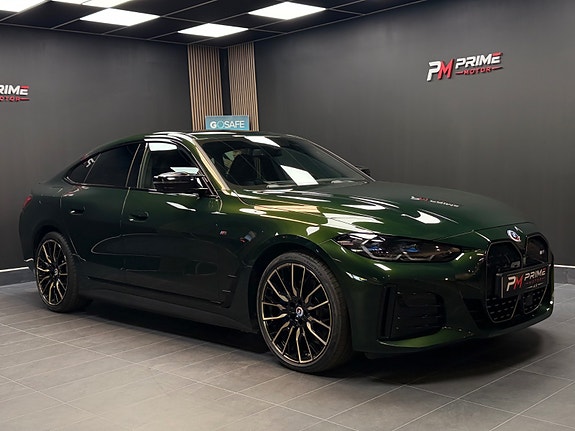 BMW i4 3 of 30