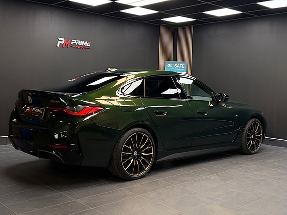 BMW i4 13 of 30