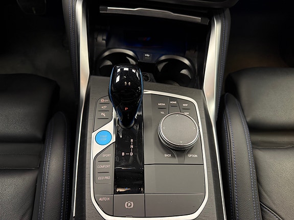 BMW i4 30 of 30