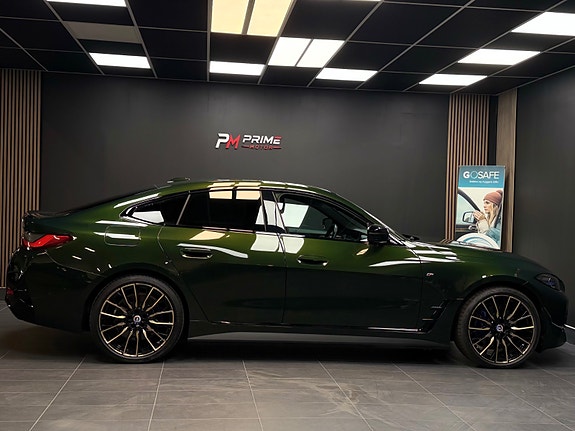 BMW i4 12 of 30