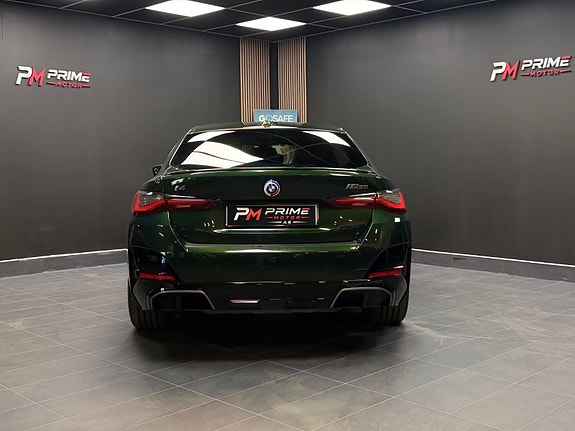 BMW i4 14 of 30