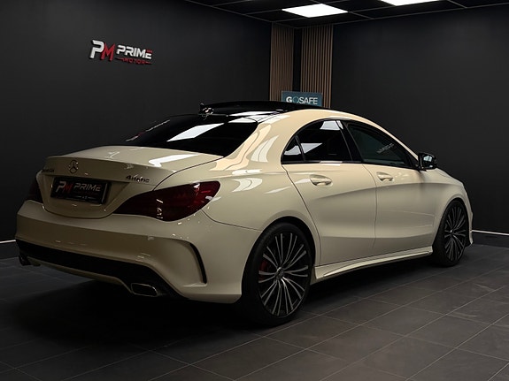 Mercedes-Benz CLA220 9 of 30