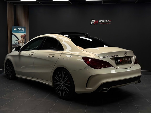 Mercedes-Benz CLA220 13 of 30