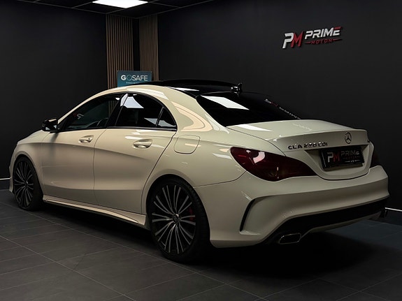 Mercedes-Benz CLA220 12 of 30