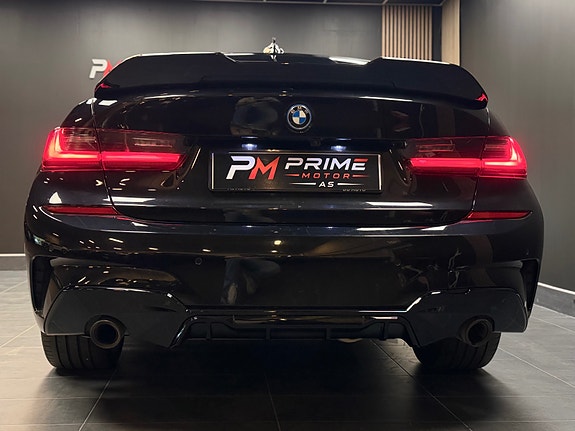 BMW 330e 20 of 30