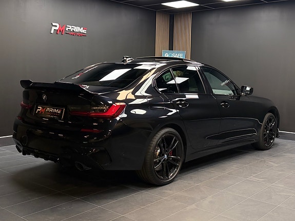 BMW 330e 18 of 30