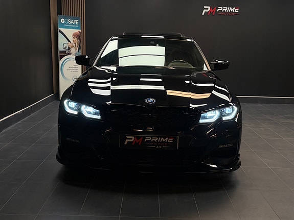 BMW 330e 16 of 30
