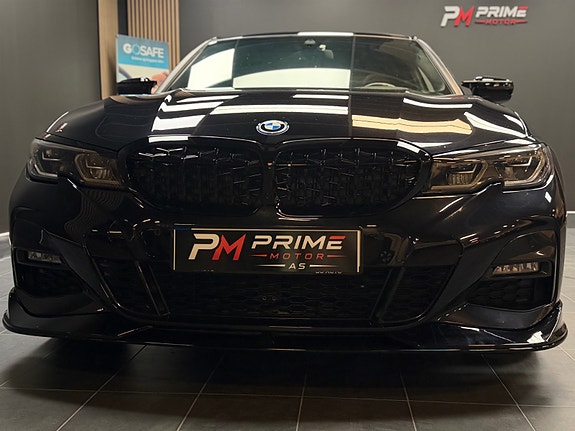 BMW 330e 25 of 30