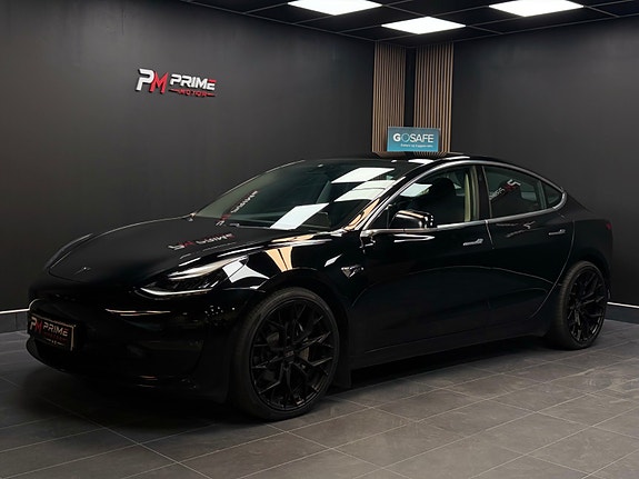 Tesla Model 3 5 of 30