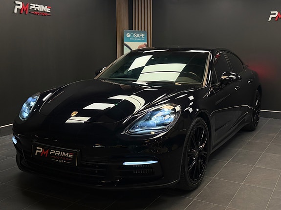 Porsche Panamera 4 20 of 30