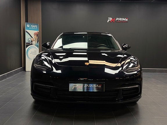 Porsche Panamera 4 12 of 30