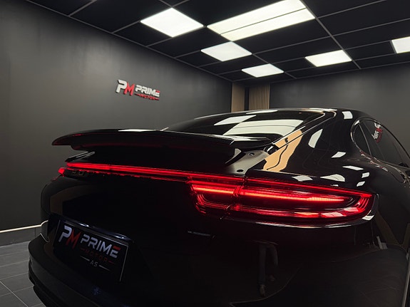 Porsche Panamera 4 24 of 30