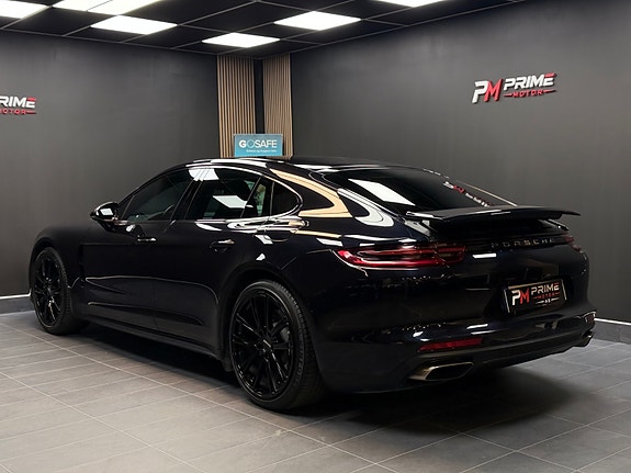 Porsche Panamera 4 7 of 30