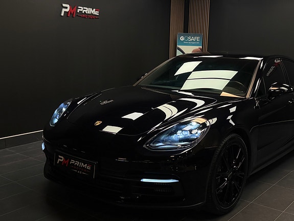Porsche Panamera 4 21 of 30