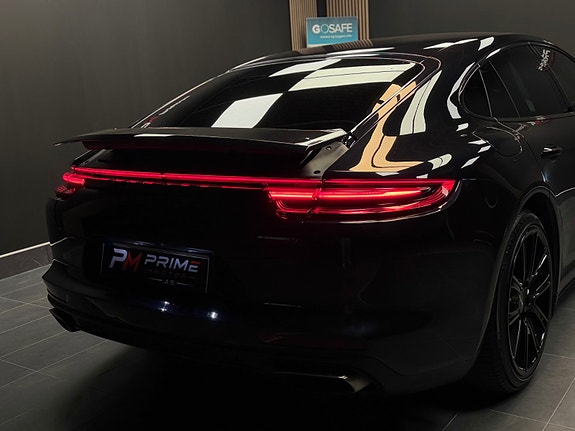 Porsche Panamera 4 25 of 30