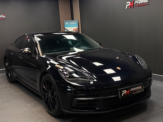 Porsche Panamera 4 16 of 30