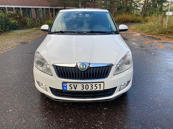 Skoda Fabia 2 of 12