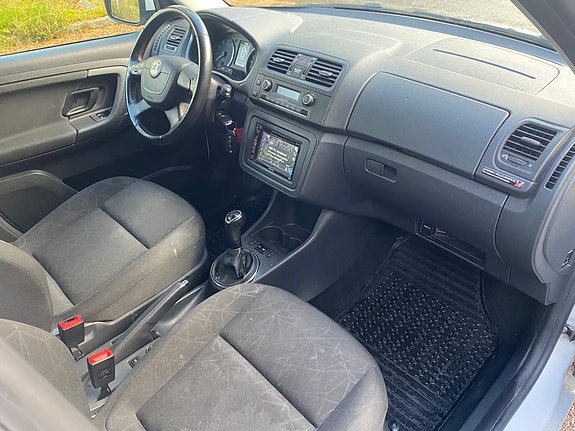 Skoda Fabia 9 of 12