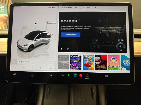 Tesla Model Y 27 of 30