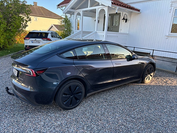 Tesla Model 3 3 of 11
