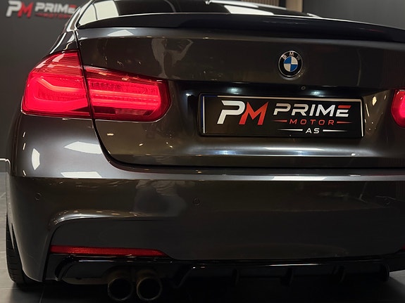 BMW 330e 16 of 30