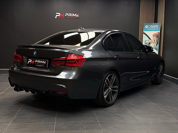 BMW 330e 10 of 30