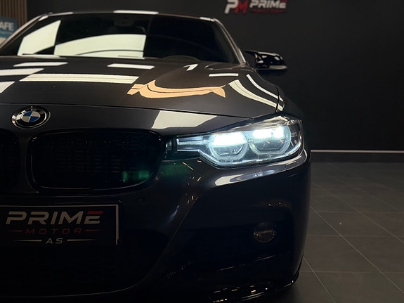 BMW 330e 18 of 30