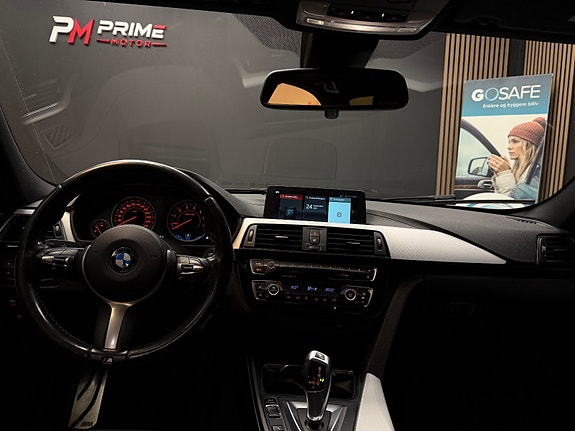 BMW 330e 27 of 30