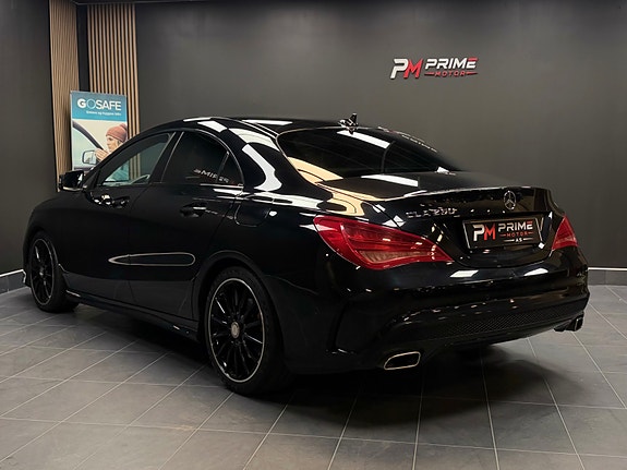 Mercedes-Benz CLA250 8 of 30