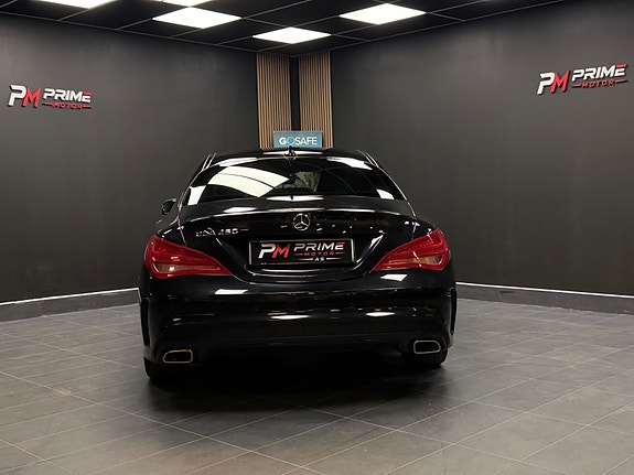Mercedes-Benz CLA250 6 of 30