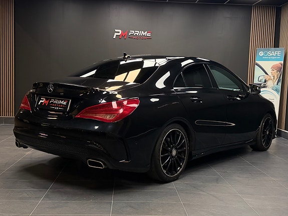 Mercedes-Benz CLA250 7 of 30
